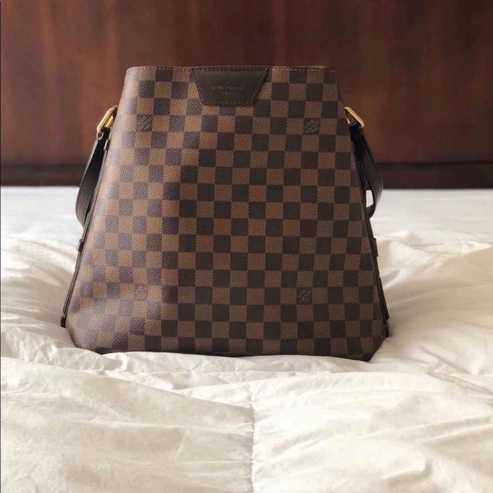 I like my crossbody more!